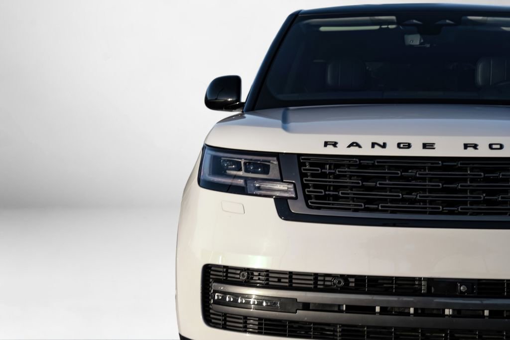 Used 2022 Land Rover Range Rover SE AWD/4WD image 43