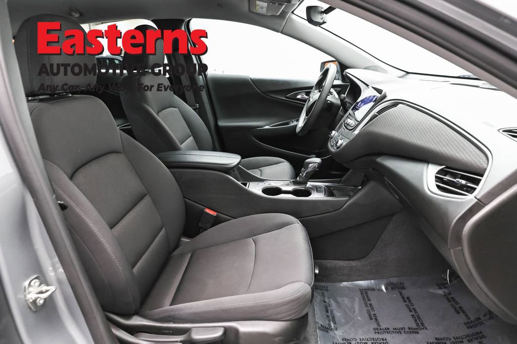 Used 2023 Chevrolet Malibu LT image 24