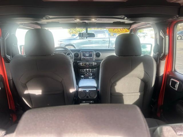 Used 2023 Jeep Wrangler Unlimited w/ Cold Weather Group image 14