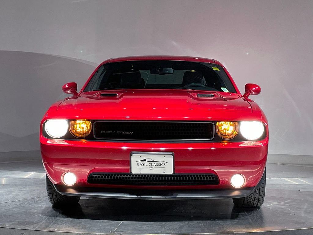 Used 2012 Dodge Challenger SXT Plus RWD image 21