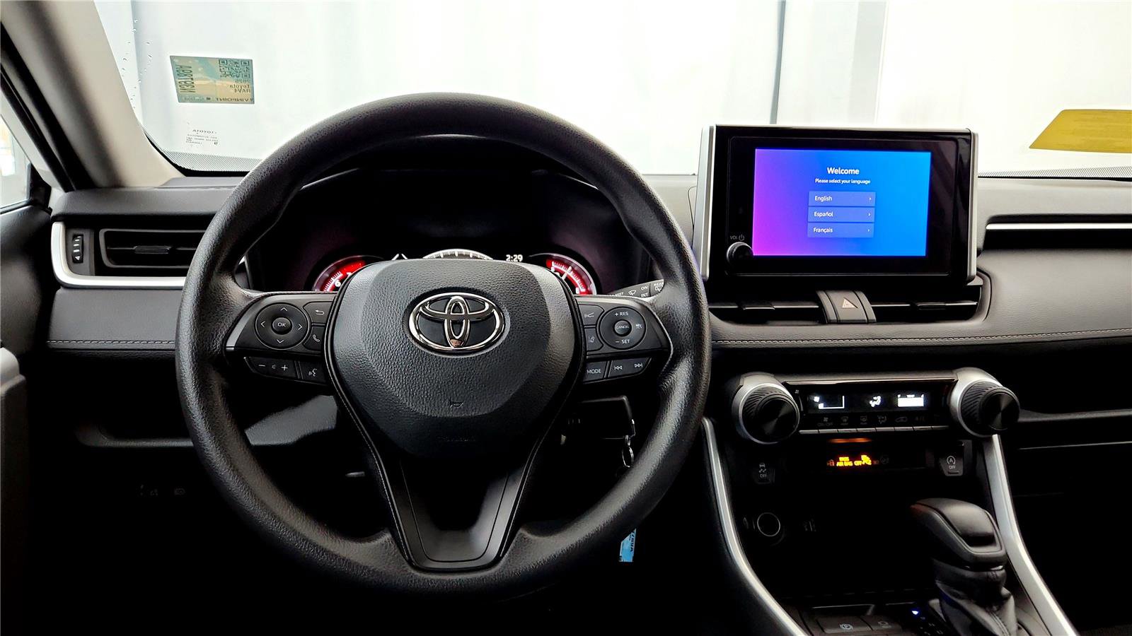 Certified 2025 Toyota RAV4 LE image 27