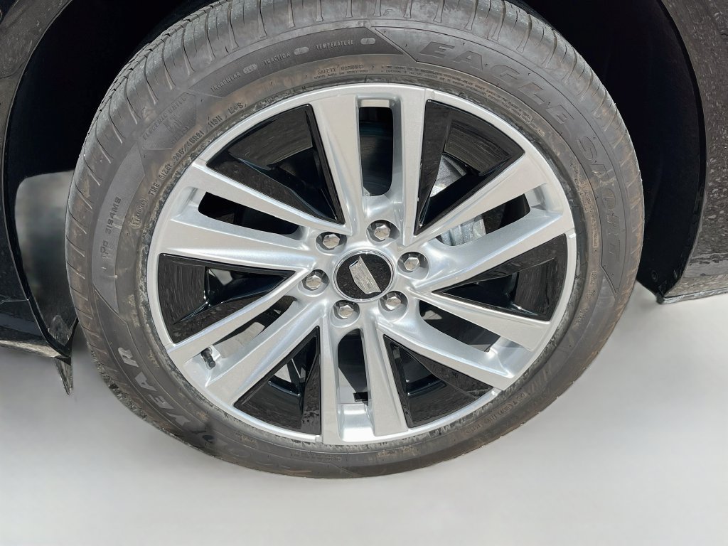 Used 2026 Cadillac Vistiq Sport AWD/4WD image 33