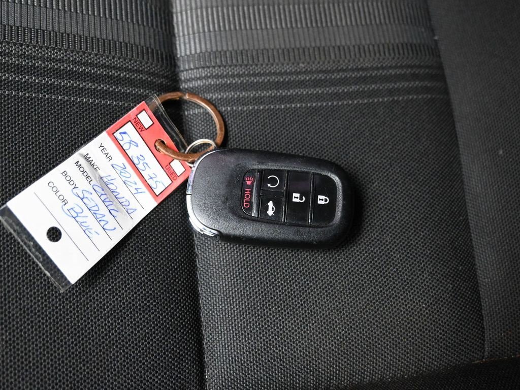Used 2024 Honda Civic Sport image 25