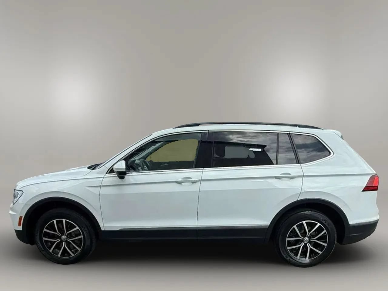 Used 2021 Volkswagen Tiguan S AWD/4WD image 9