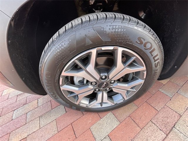 Used 2023 Kia Seltos EX image 28