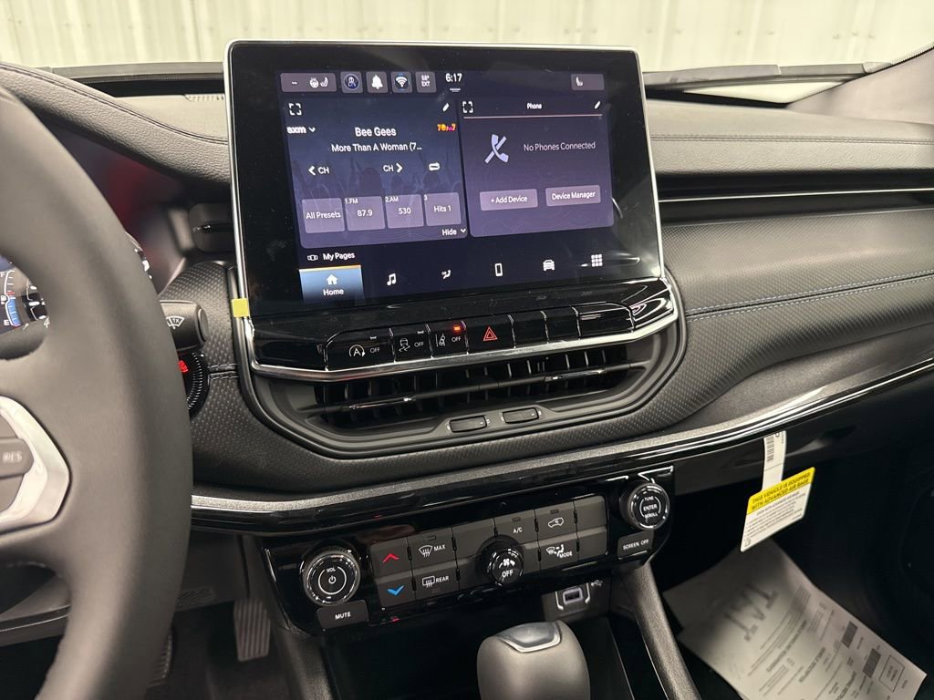 New 2026 Jeep Compass Latitude image 20