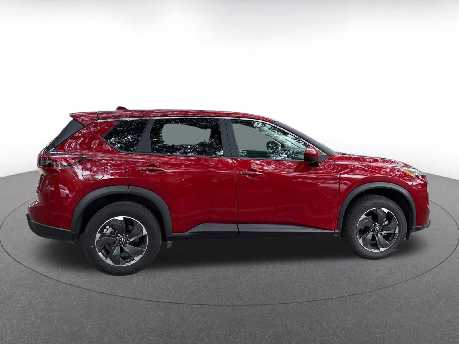 Used 2025 Nissan Rogue SV AWD/4WD image 8