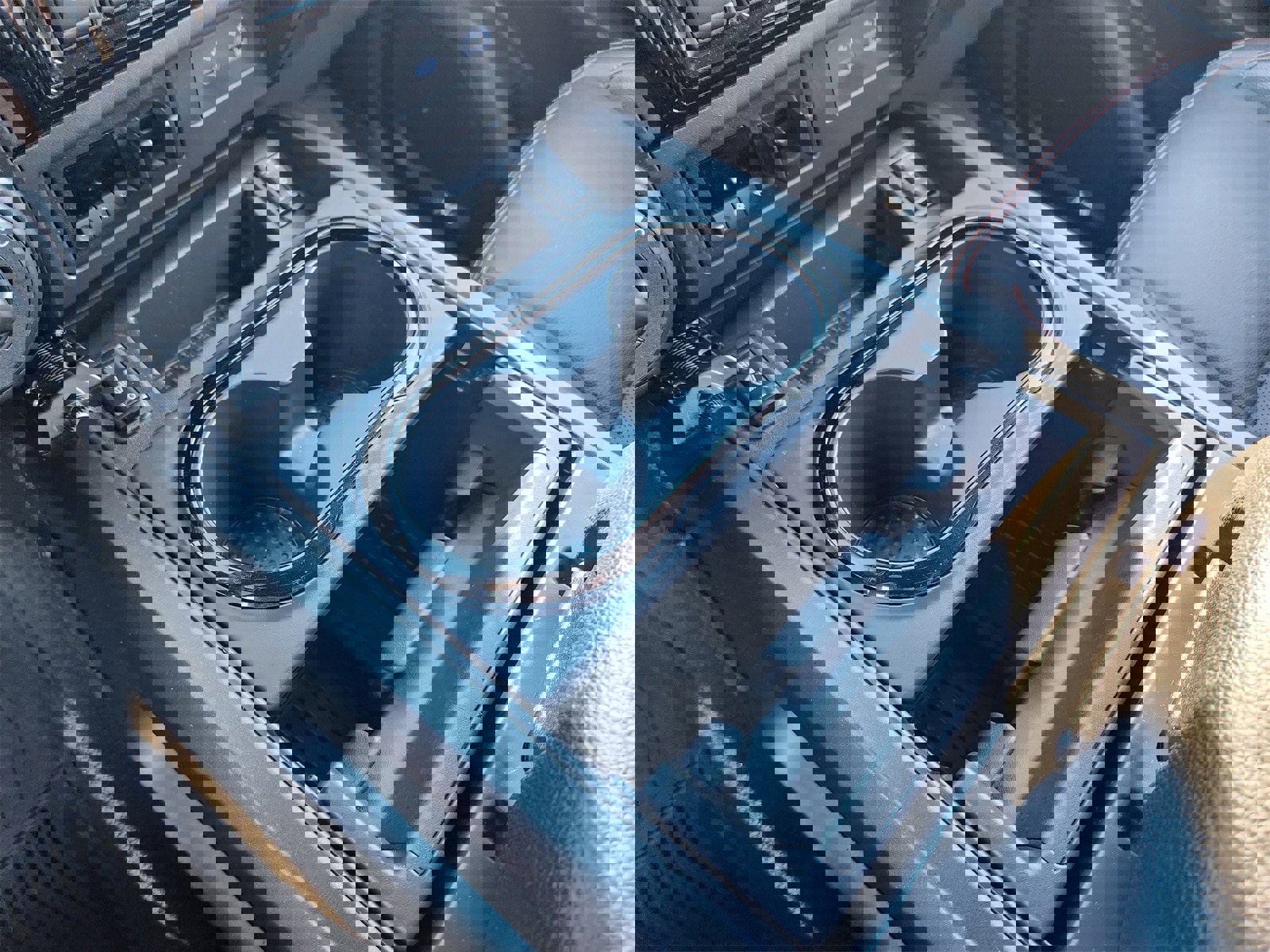 Used 2024 Nissan Titan PRO-4X w/ Pro-4x Convenience Package image 21