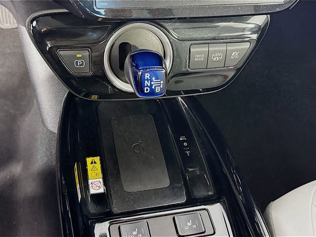 Used 2021 Toyota Prius Prime Limited image 21