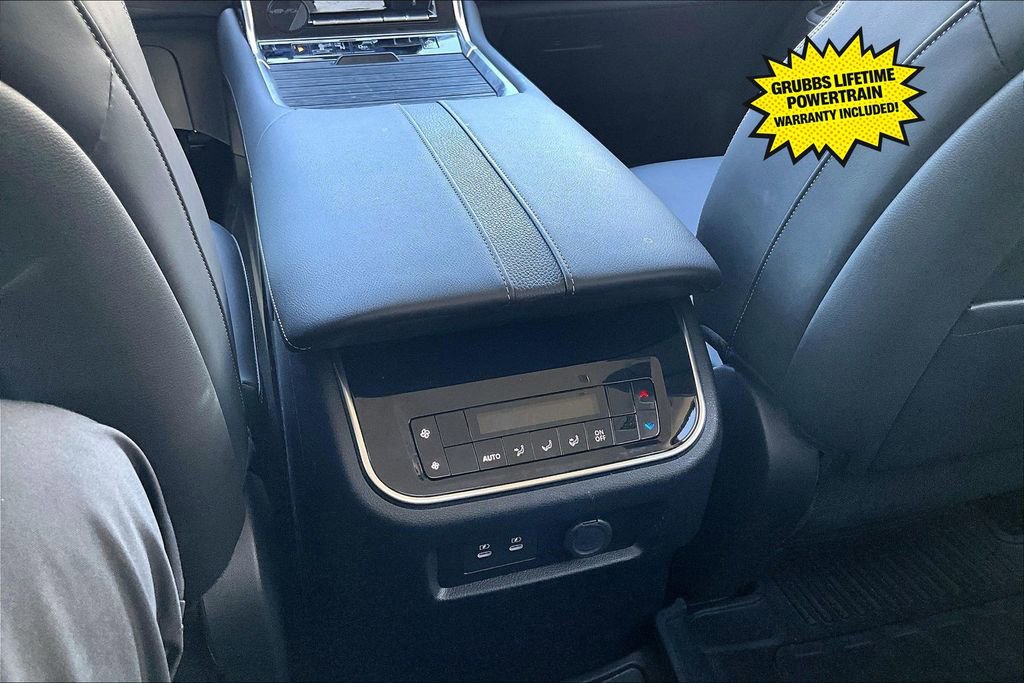 Used 2025 Nissan Armada SV image 30