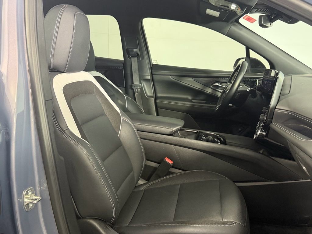 Used 2024 Chevrolet Blazer EV LT image 31