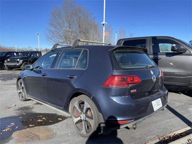 Used 2017 Volkswagen GTI SE image 3