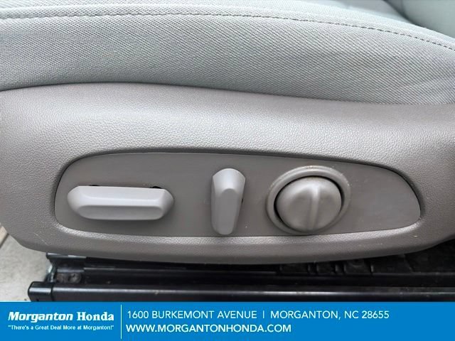Used 2025 Chevrolet Malibu LT FWD image 13
