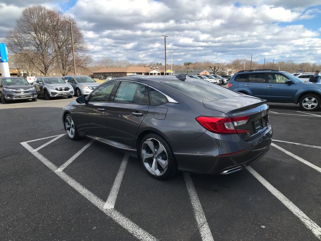 Used 2018 Honda Accord Touring image 11