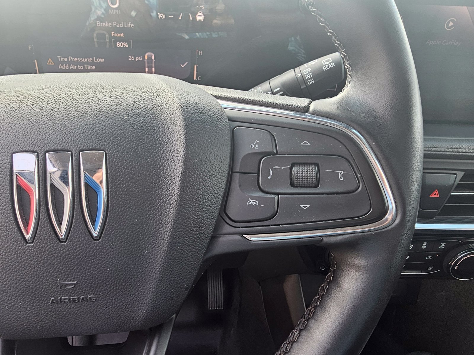Used 2025 Buick Encore GX Sport Touring w/ Comfort Package AWD/4WD image 18