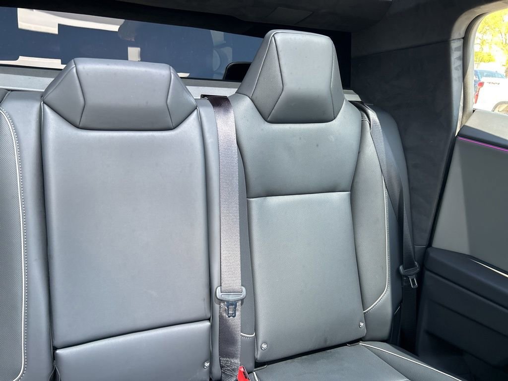 Used 2025 Tesla Cybertruck AWD Crew Cab image 14