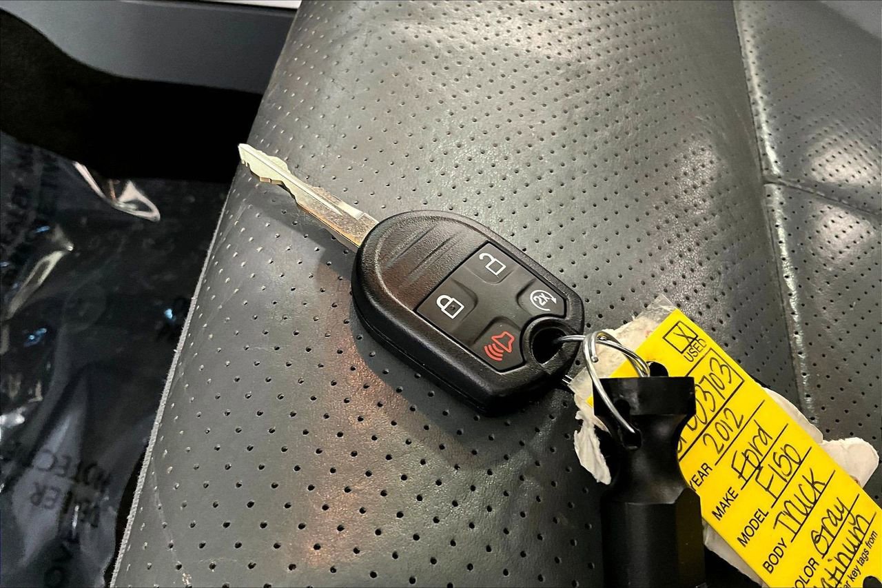 Used 2012 Ford F150 Platinum image 11