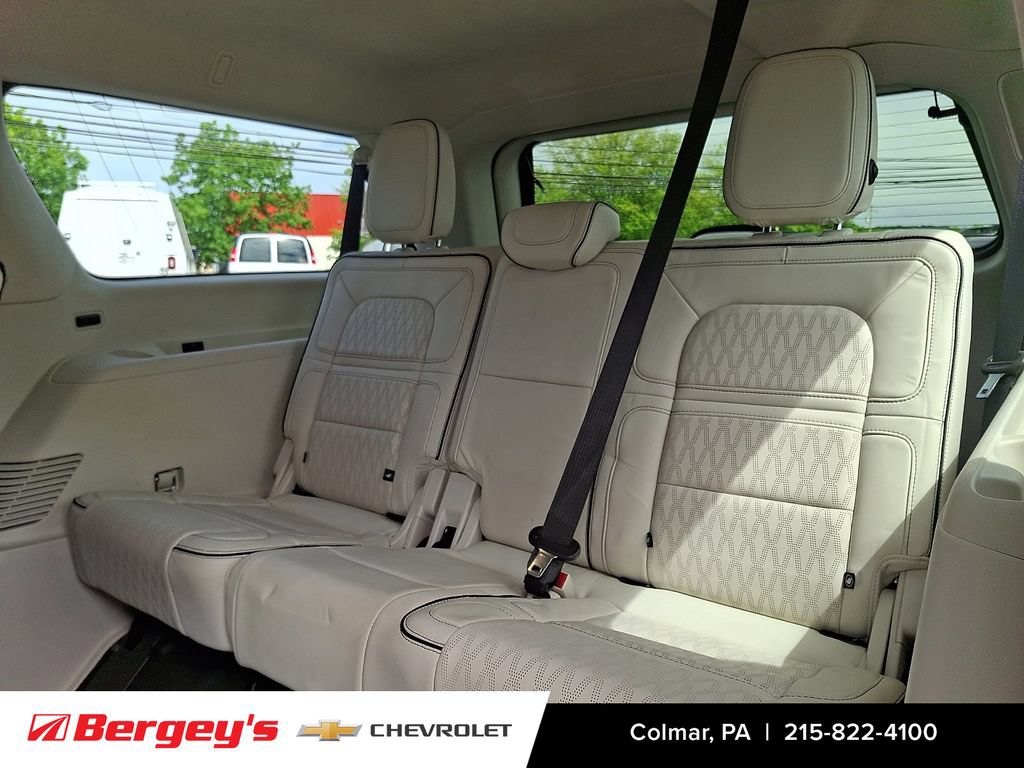 Used 2023 Lincoln Navigator L Black Label AWD/4WD image 14
