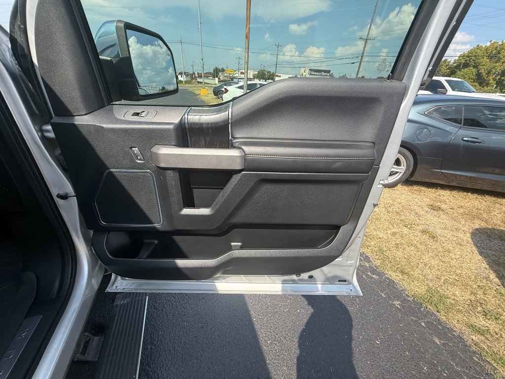 Used 2018 Ford F150 Platinum w/ Equipment Group 701A Luxury AWD/4WD image 22