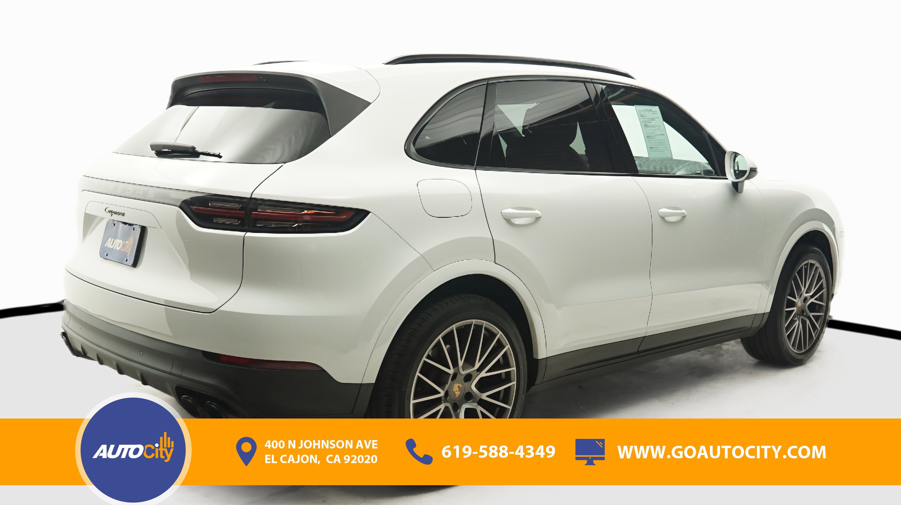 Used 2022 Porsche Cayenne Platinum Edition image 6