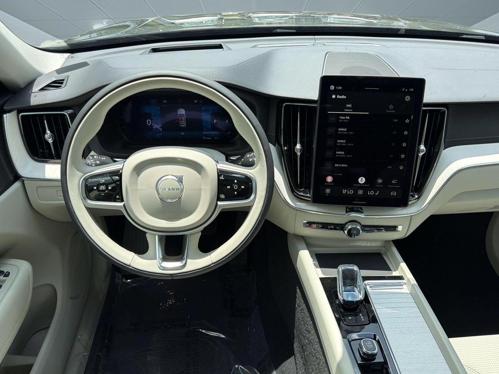 New 2026 Volvo XC60 B5 Ultra w/ Climate Package AWD/4WD image 29