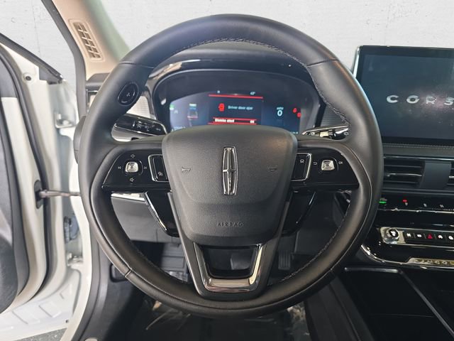 Used 2023 Lincoln Corsair AWD image 18