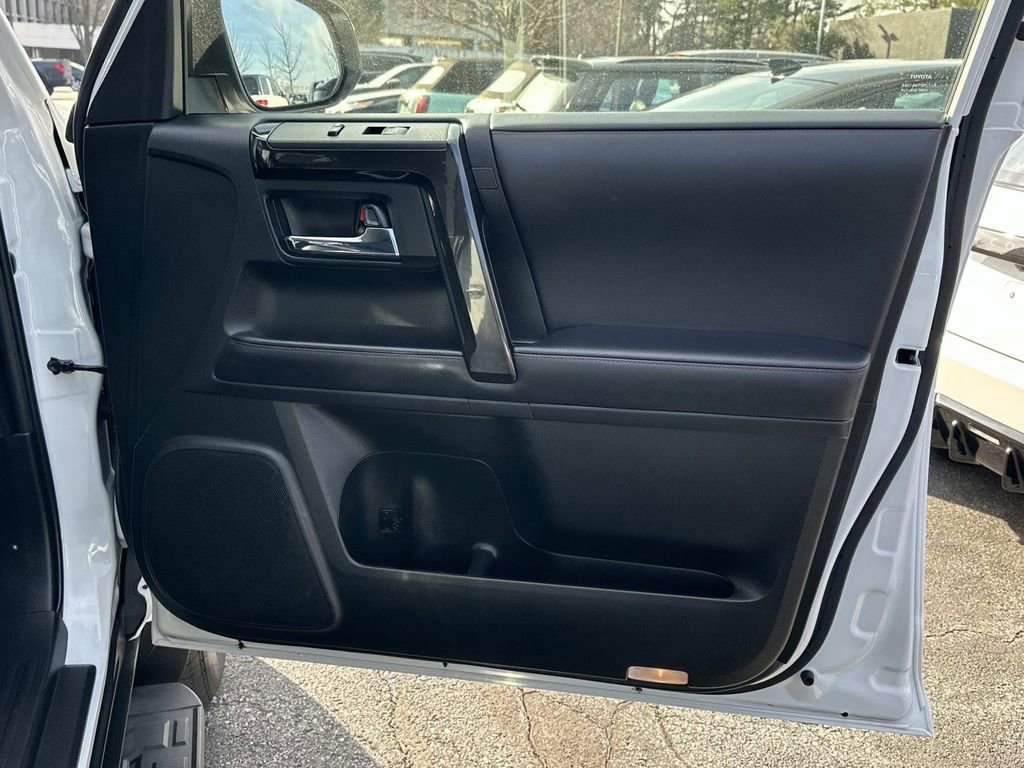Used 2024 Toyota 4Runner TRD Off-Road Premium image 27