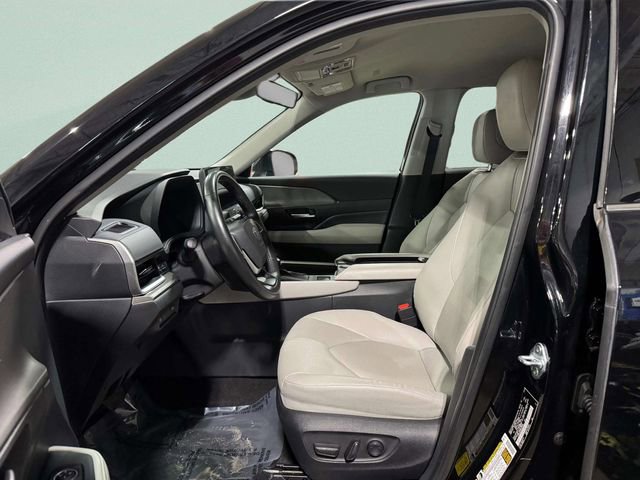 Used 2024 Toyota Grand Highlander AWD image 24