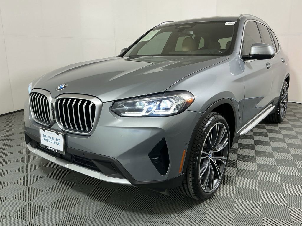 Certified 2024 BMW X3 xDrive30i w/ Premium Package image 2