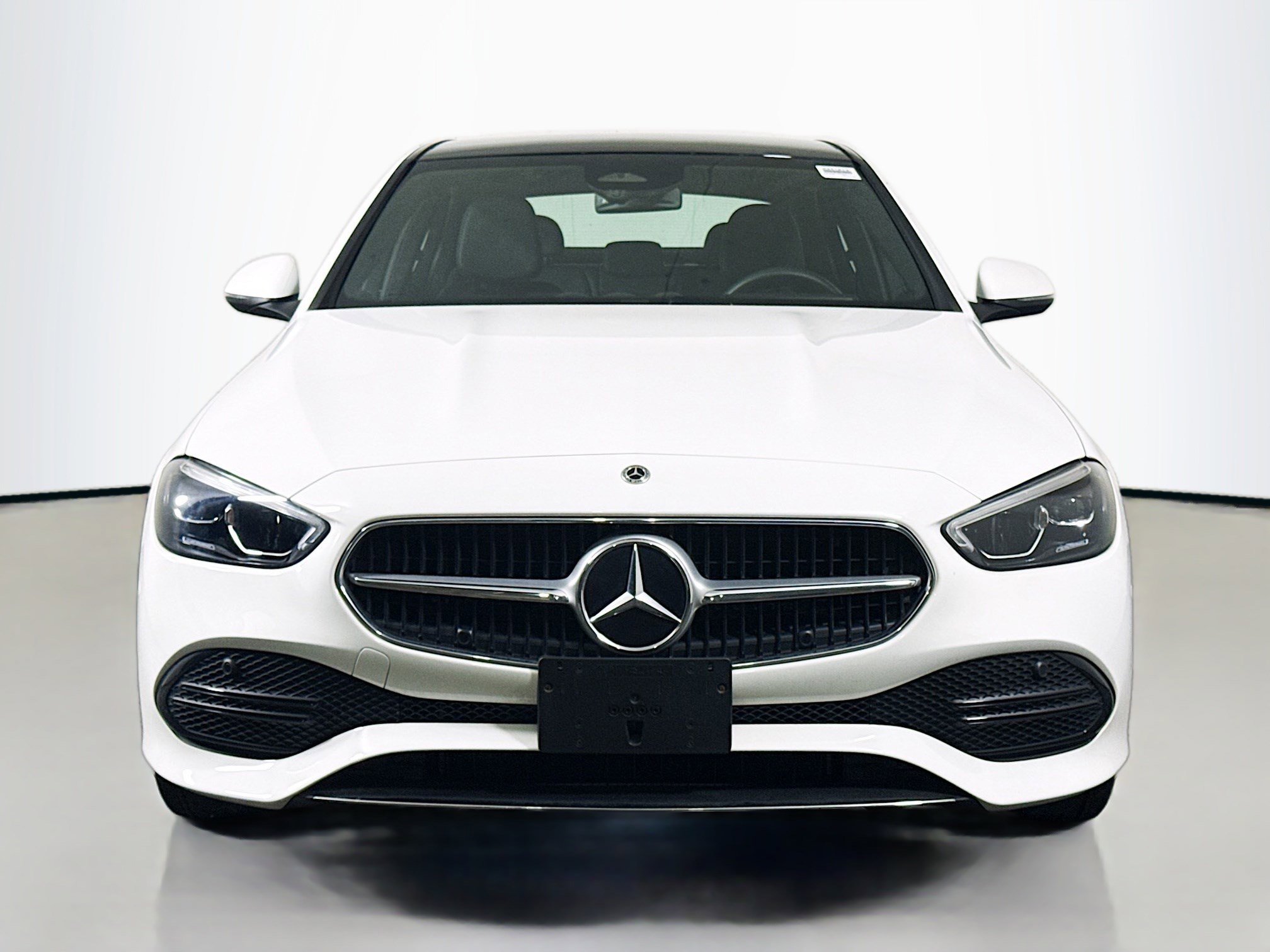 Used 2025 Mercedes-Benz C 300 4MATIC Sedan image 2