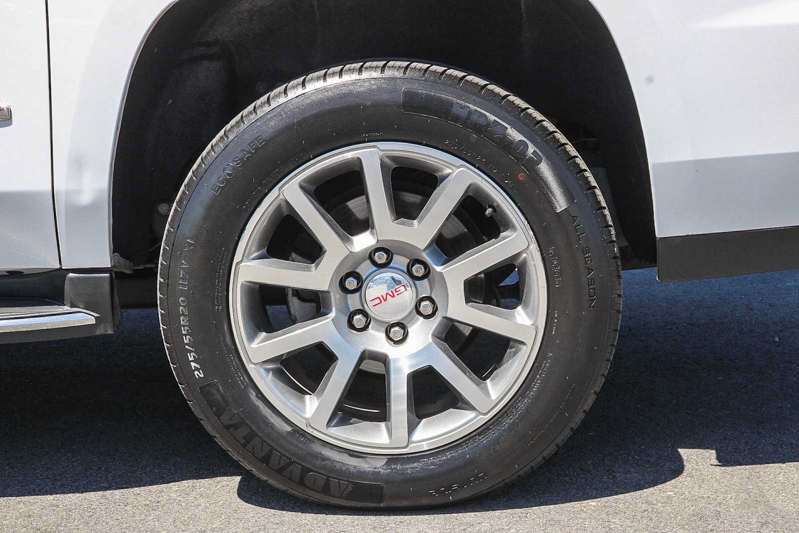 Used 2018 GMC Yukon XL Denali RWD image 10
