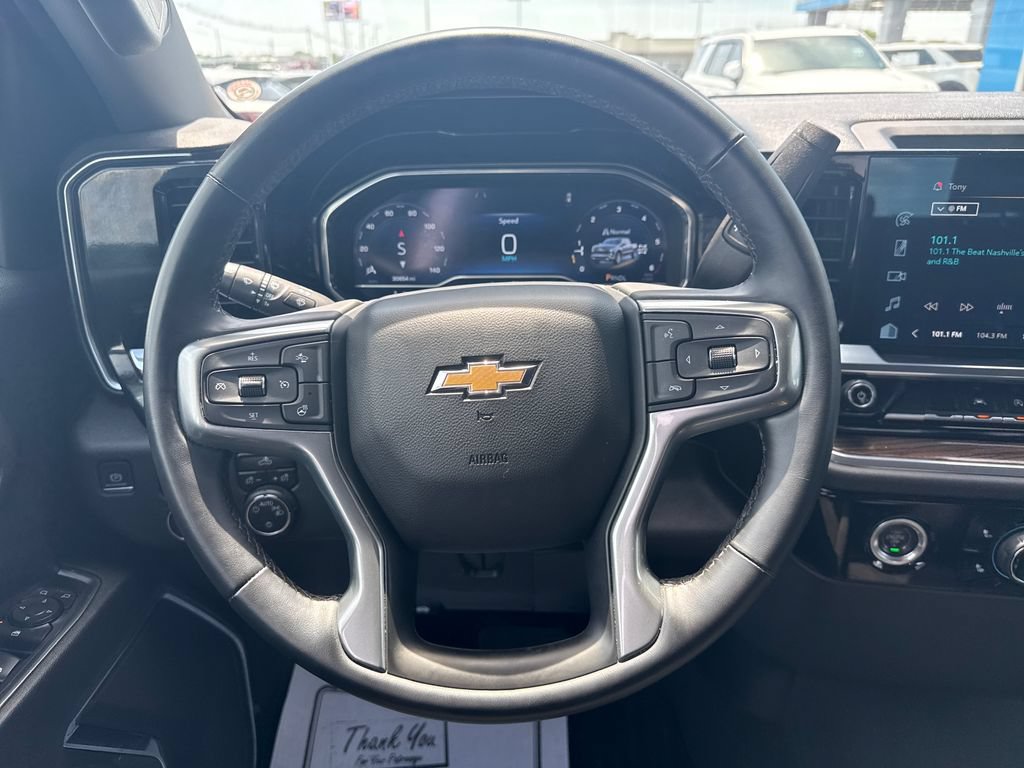 Used 2023 Chevrolet Silverado 1500 LT AWD/4WD image 26