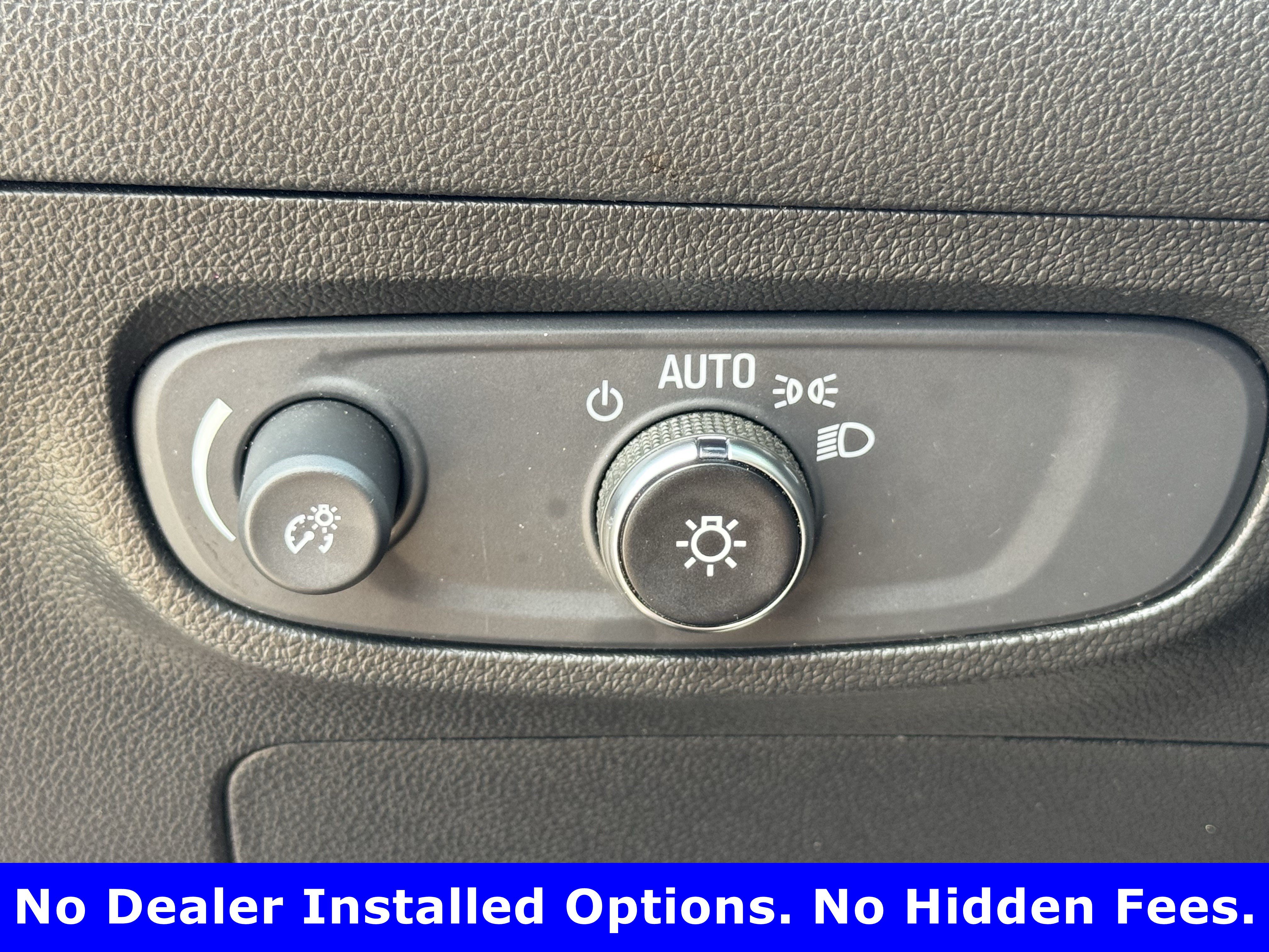 Used 2024 Buick Encore GX Avenir w/ Avenir Convenience Package FWD image 21