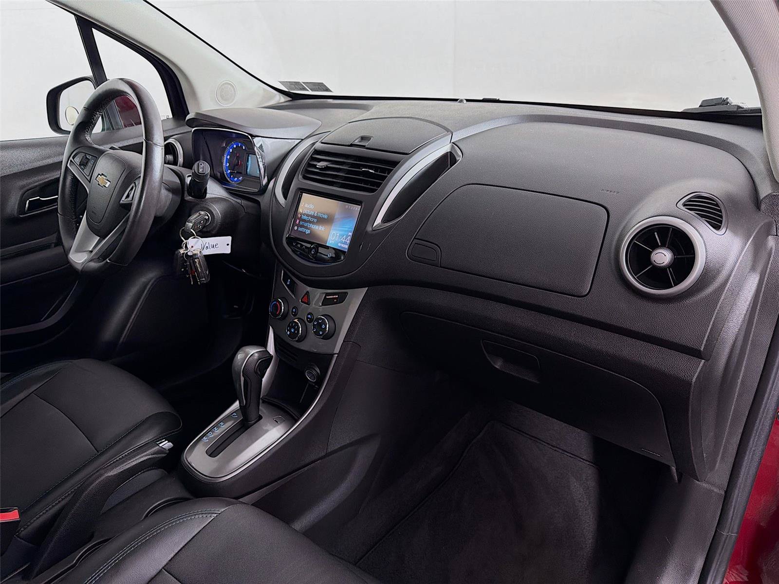 Used 2016 Chevrolet Trax LT w/ LT Convenience Package AWD/4WD image 29