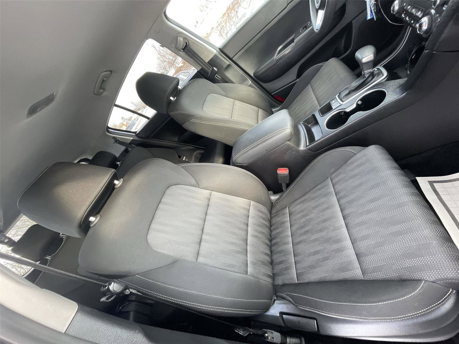 Used 2020 Kia Sportage LX image 19