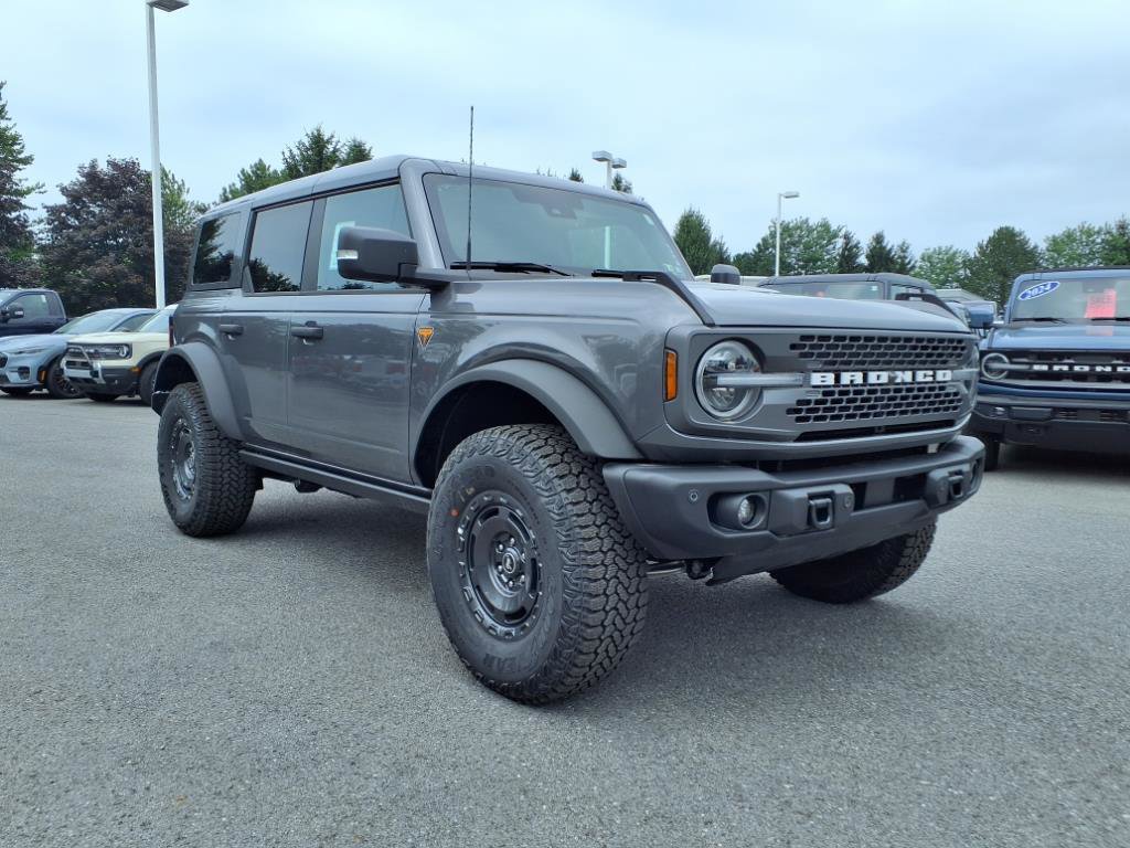 New 2025 Ford Bronco Badlands image 12