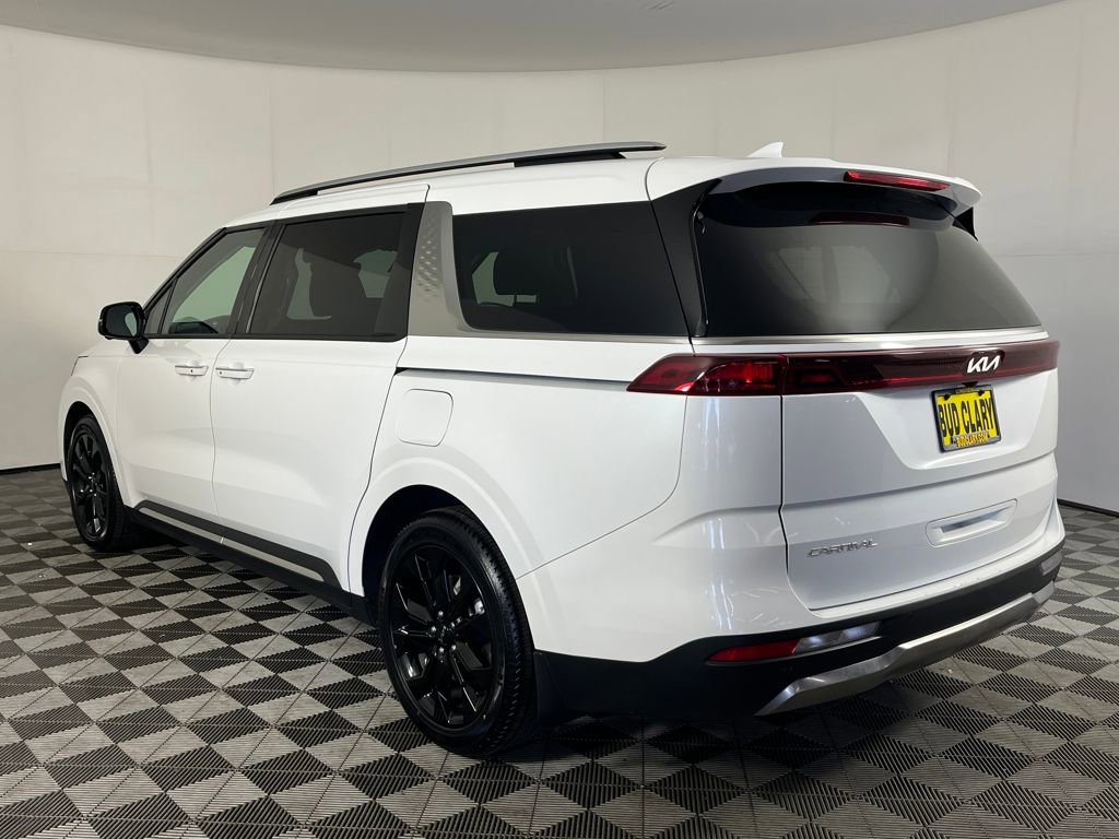 Used 2024 Kia Carnival SX image 7