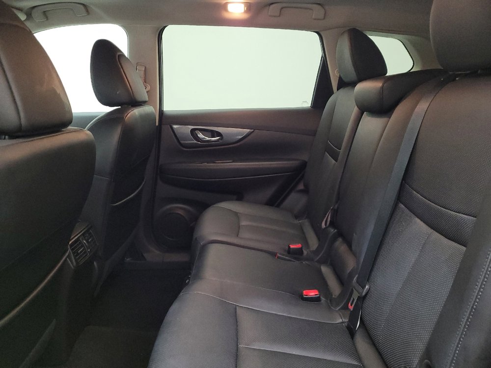 Used 2015 Nissan Rogue SL w/ SL Premium Package FWD image 18