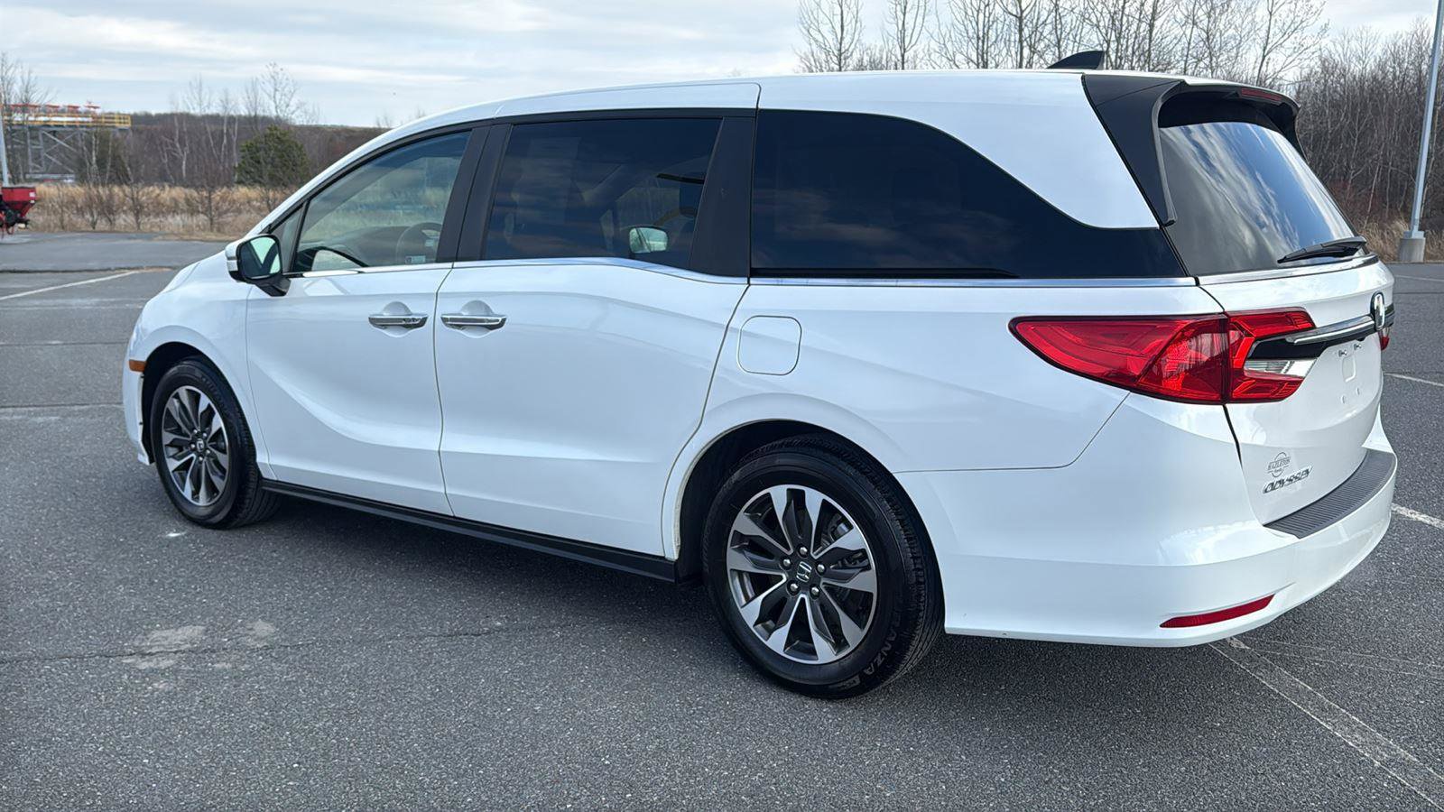 Used 2024 Honda Odyssey EX-L image 11