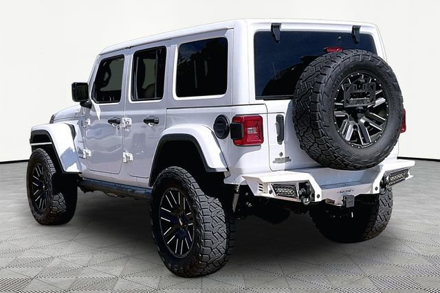 Used 2018 Jeep Wrangler Unlimited Sahara w/ Cold Weather Group image 4