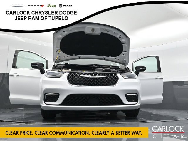 Used 2025 Chrysler Pacifica Select FWD image 66