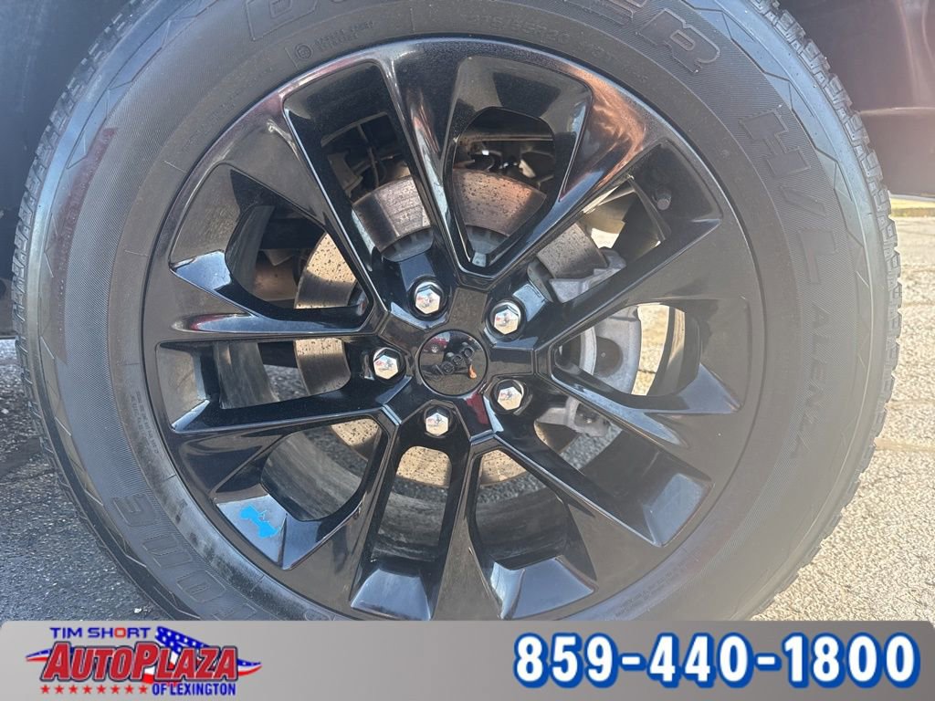 Used 2023 Jeep Wrangler Unlimited Sahara w/ Cold Weather Group AWD/4WD image 36