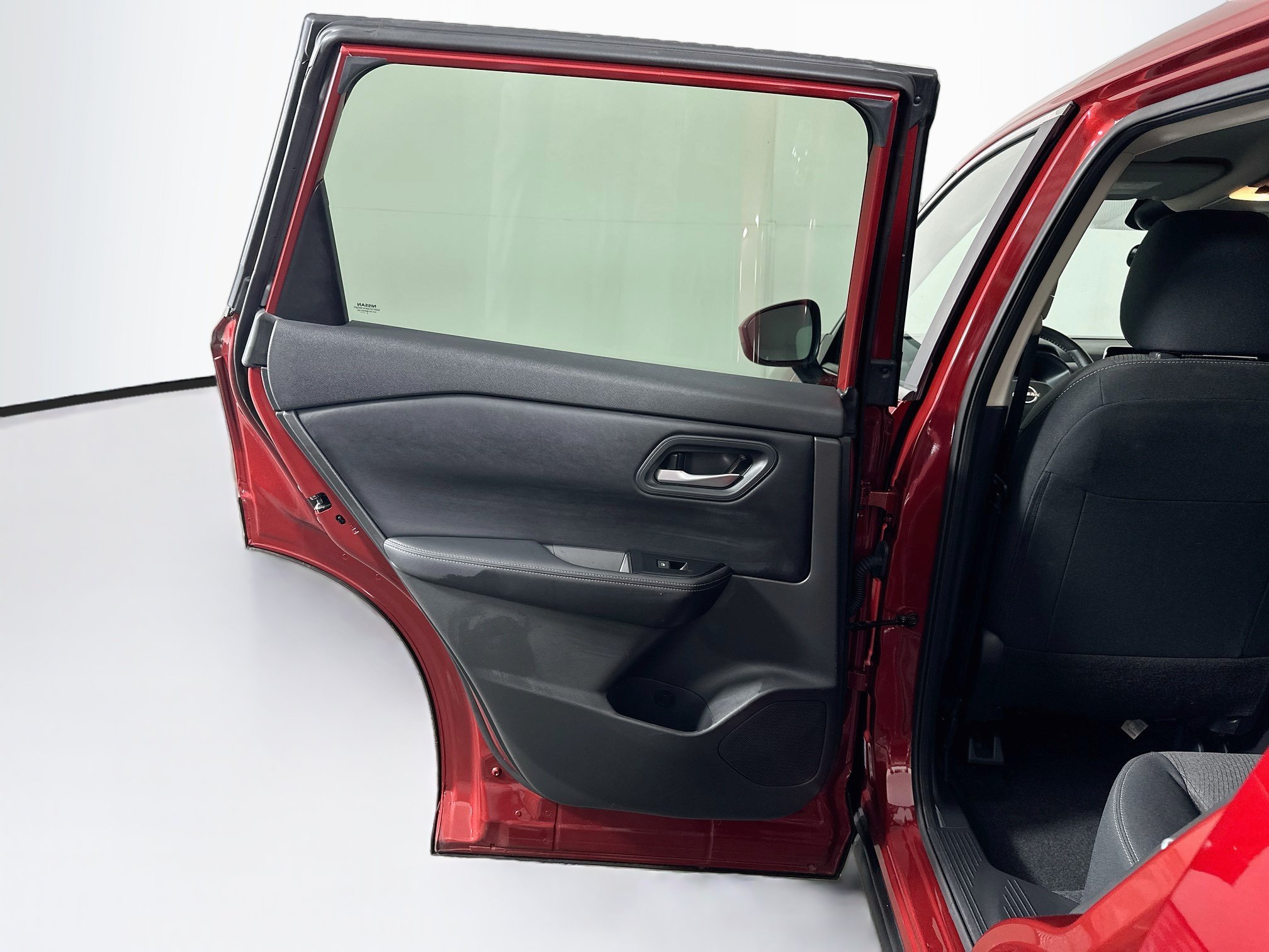 Used 2026 Nissan Rogue SV FWD image 25