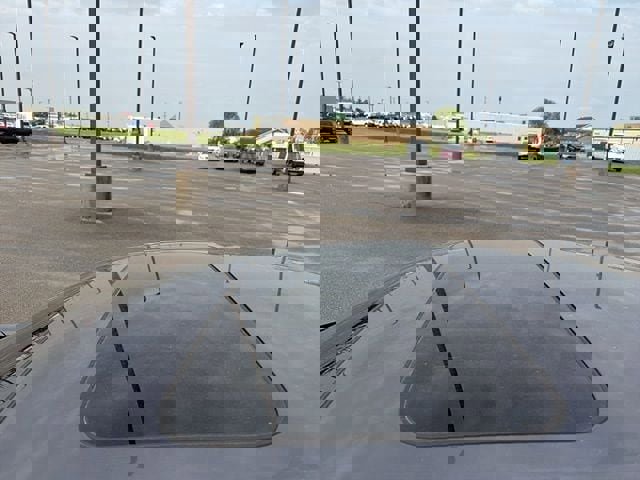 Used 2016 Honda Civic Touring image 4