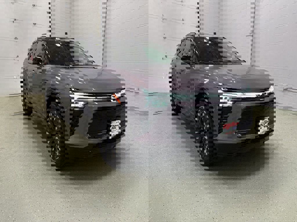 New 2026 Chevrolet Blazer EV RS image 2