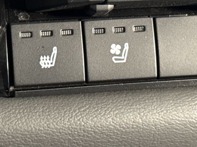 Certified 2026 Toyota Tundra Capstone AWD/4WD image 39
