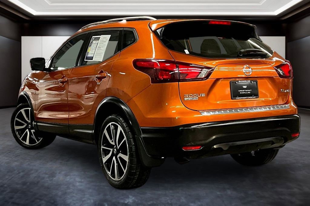 Used 2017 Nissan Rogue Sport SL image 4
