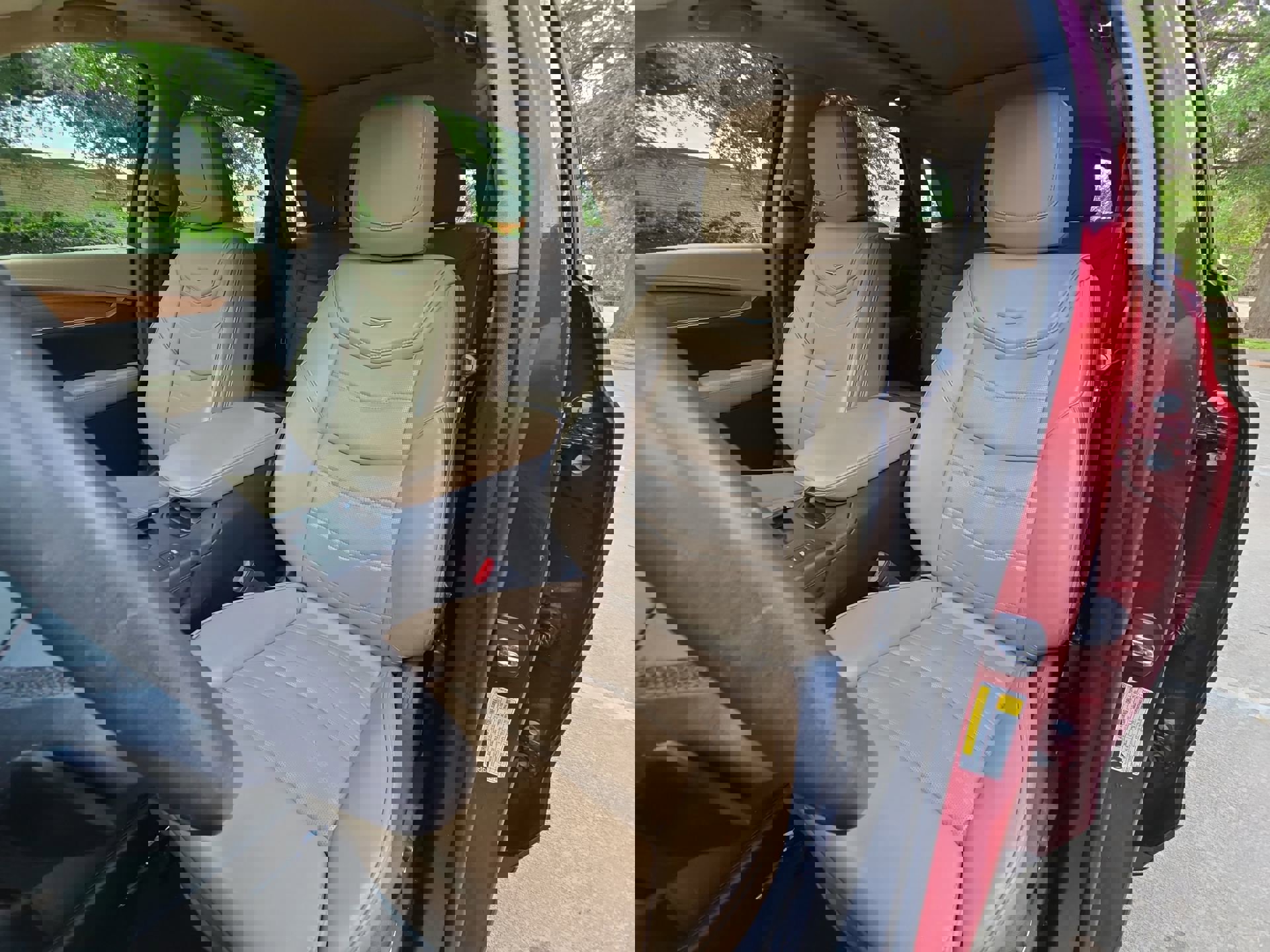 Used 2017 Cadillac XT5 Platinum image 11