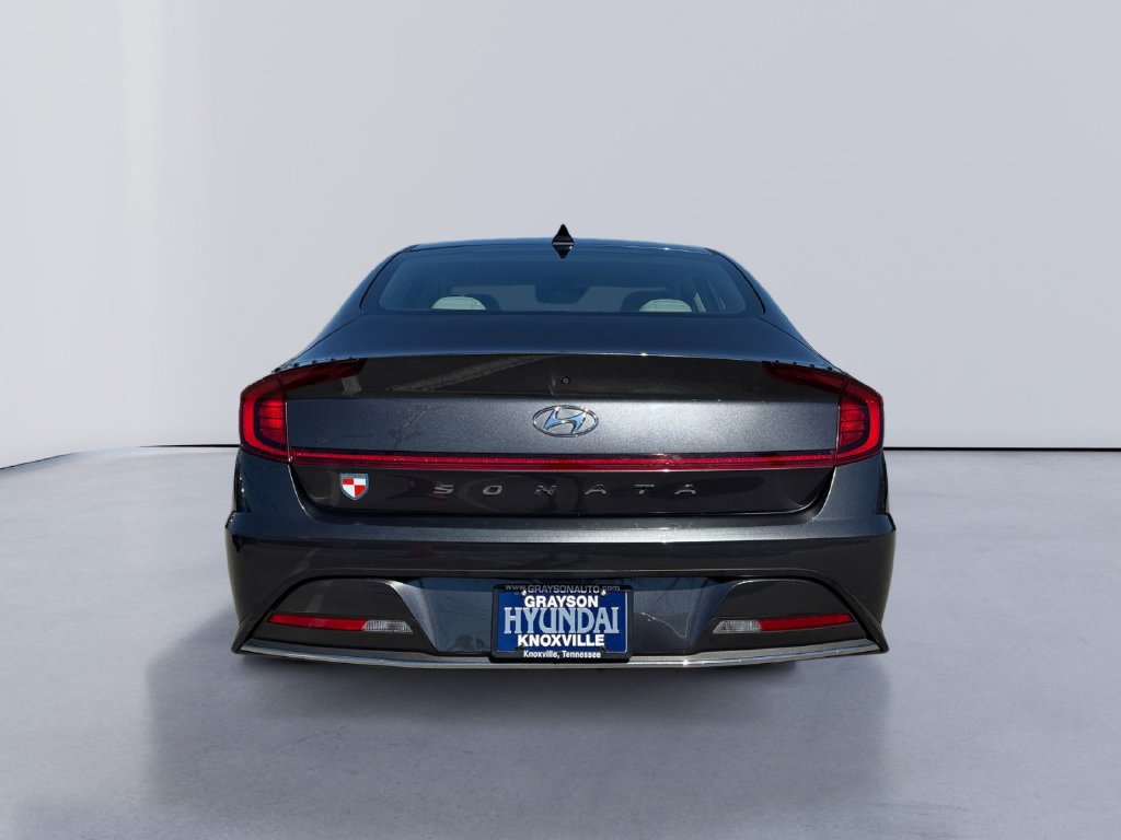 Used 2022 Hyundai Sonata SE w/ Cargo Package FWD image 4