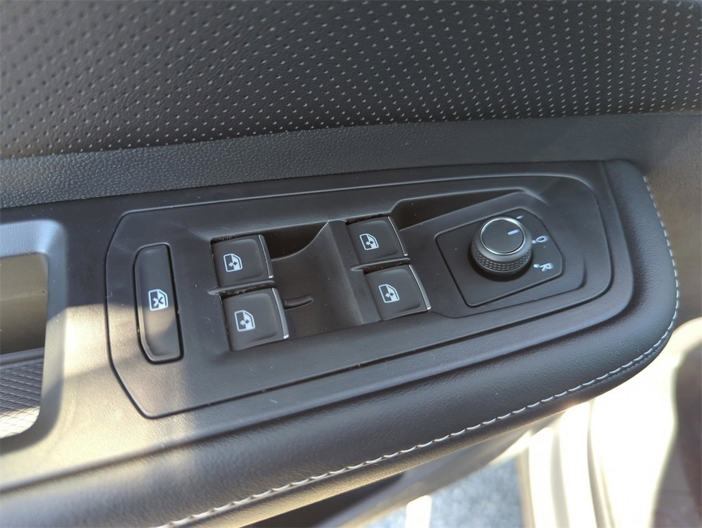 New 2026 Volkswagen Atlas SE image 30